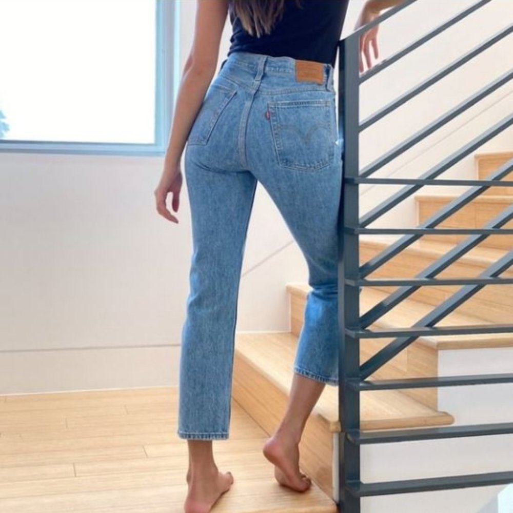 Levis | Women's Wedgie Fit 501